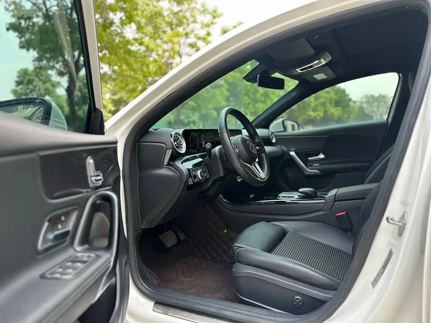 Mercedes-Benz A-Class (Import) 2022 A 200 Dynamic фото 6
