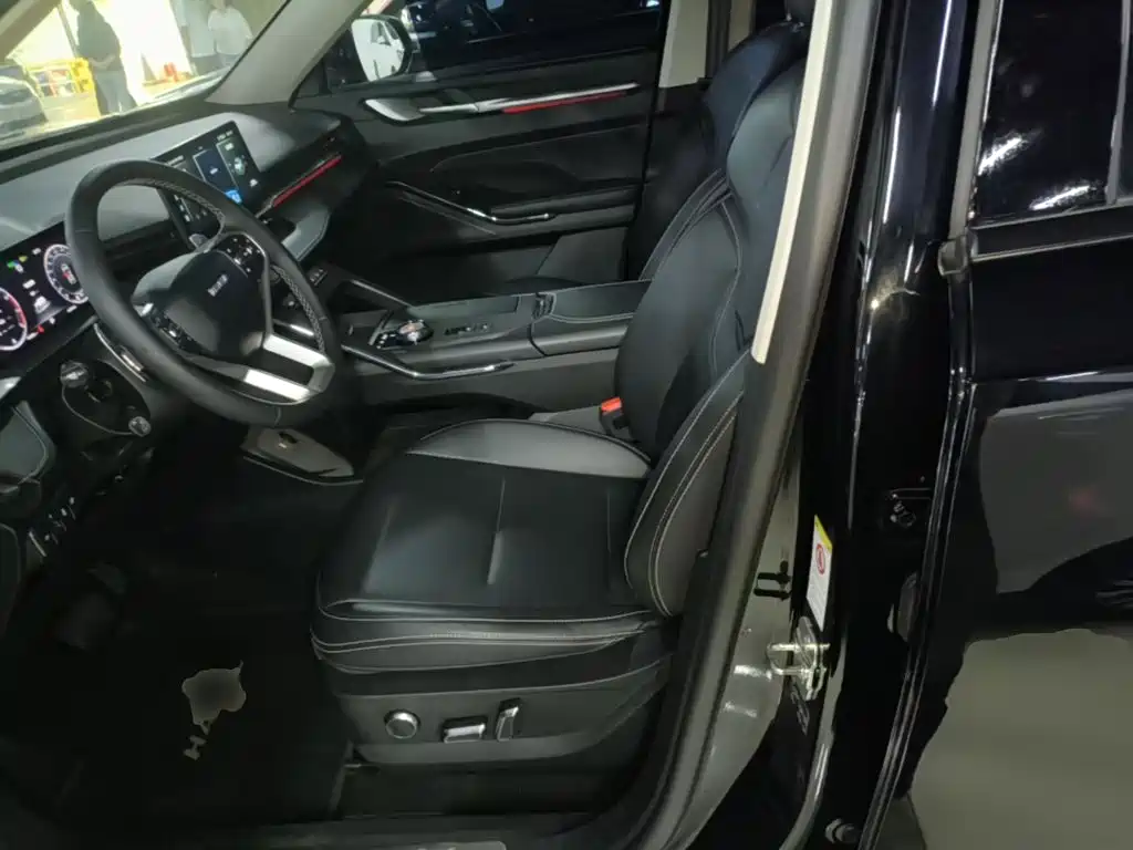 Photo 15 - Haval H6