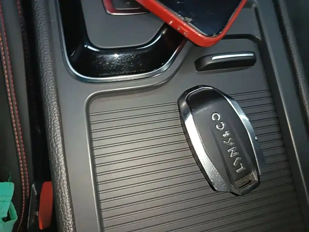 Lynk & Co 03 2019 2.0TD Auto Power Version фото 9