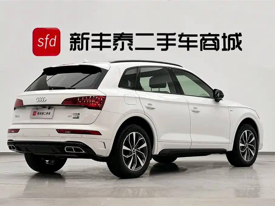 Audi Q5L 2023 40T Luxury Dynamic фото 5