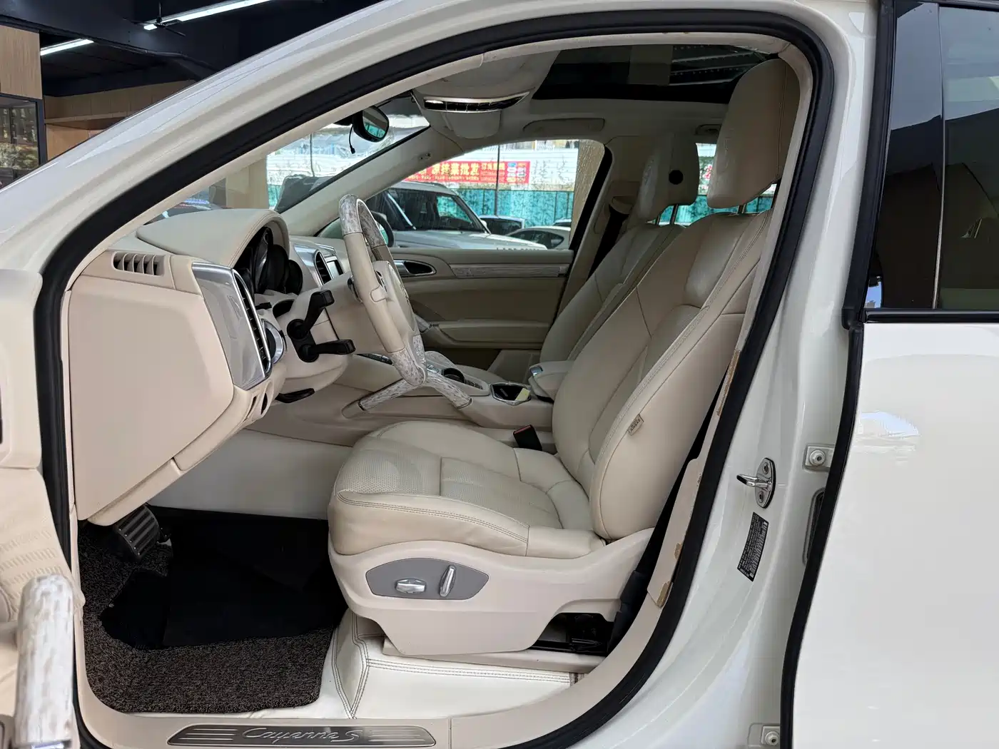 Porsche Cayenne 2011 Cayenne S Hybrid 3.0T фото 13