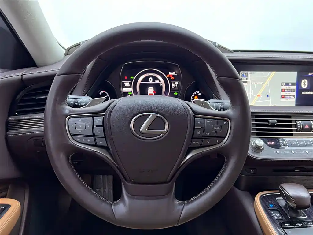 Lexus LS 2020 500h Excellence (China VI) фото 20