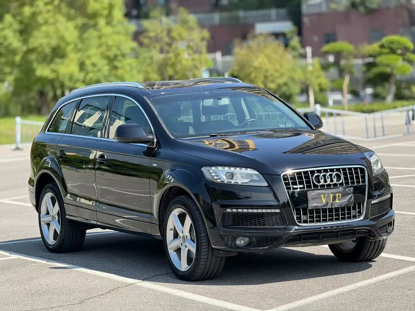 Фото 3 - Audi Q7