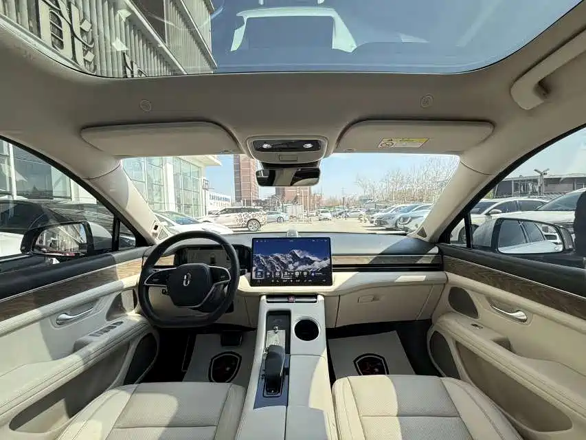 AITO Wenjie AITO M5 2022 Extended Range AWD Ultimate Edition фото 15