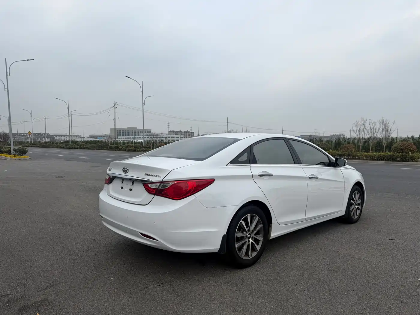 Hyundai Sonata 2013 2.0L Automatic Luxury Edition фото 9