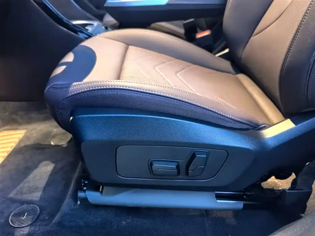BMW iX1 2025 2025 eDrive25L X Design Package