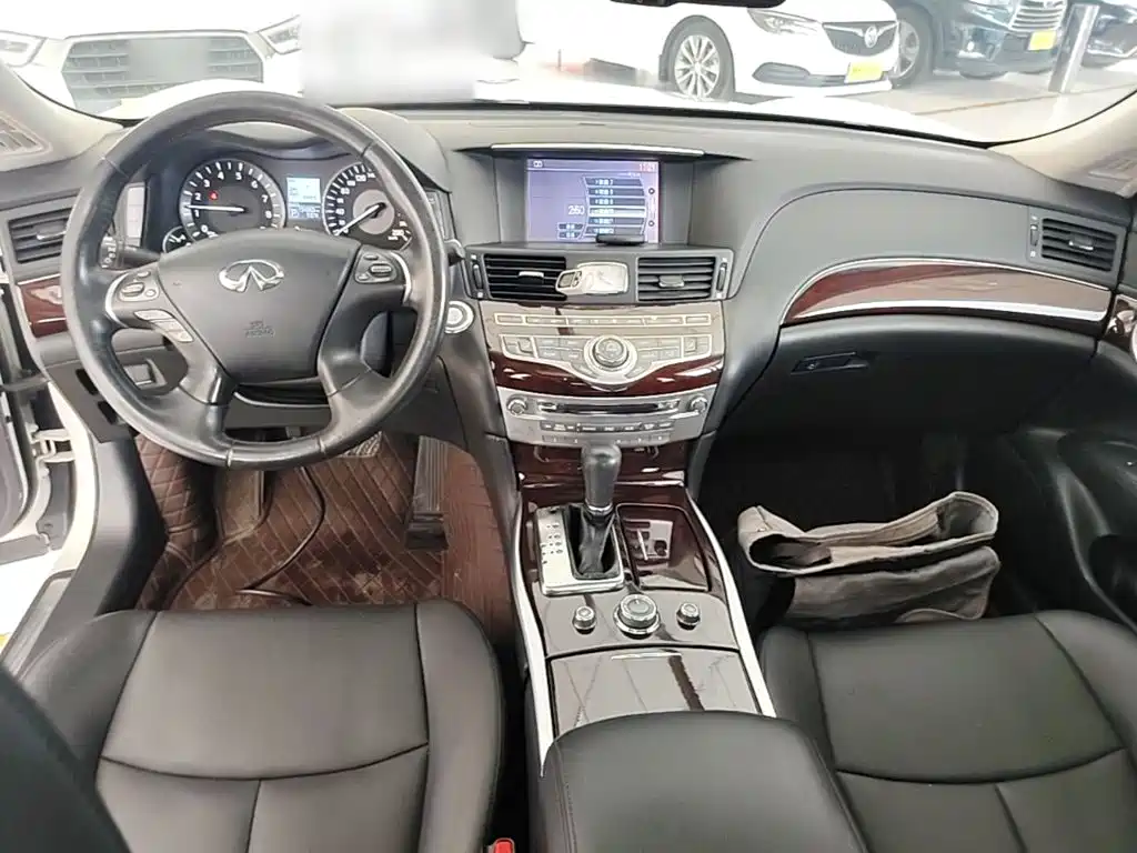 Infiniti Q70 2016 2015 Q70L 2.5L Enjoyment Edition