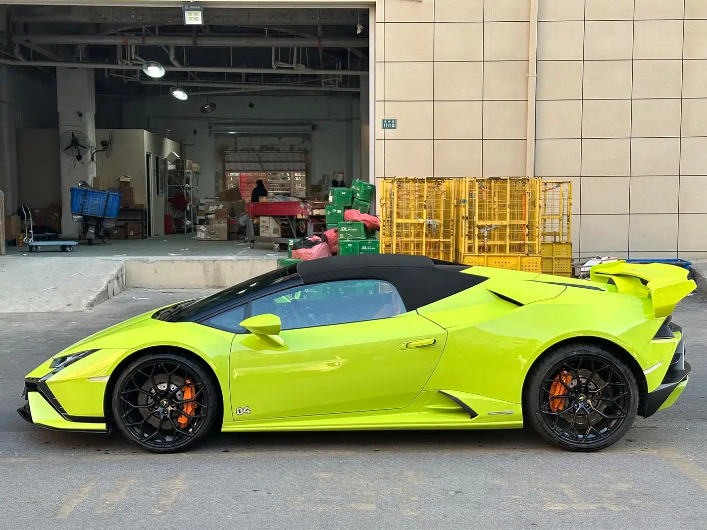 Lamborghini Huracán 2020 Huracán EVO RWD Spyder фото 7