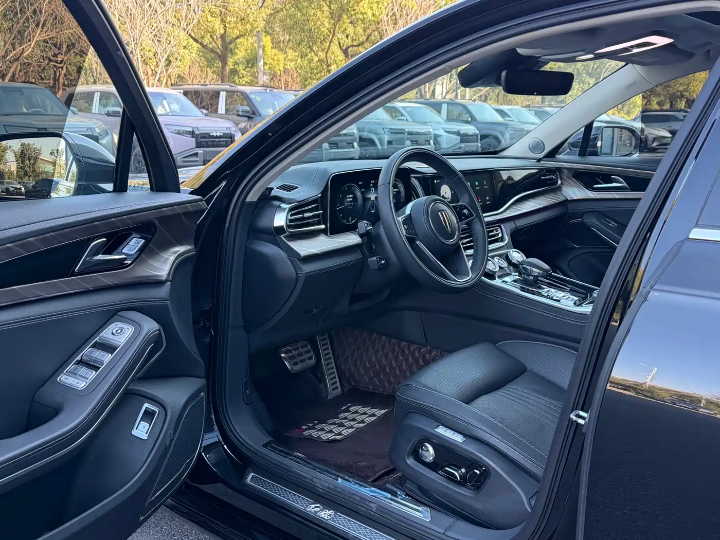 Hongqi H9 2020 2.0T Smart Connection Qi Xiang Edition фото 8