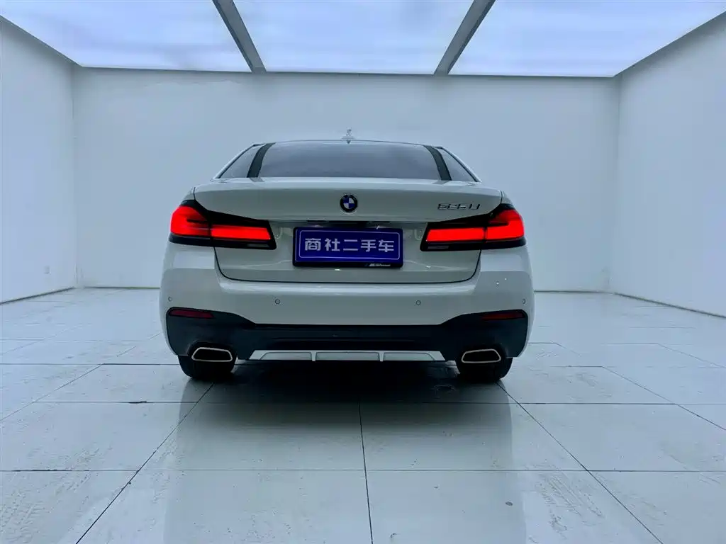 BMW 5 Series 2022 Model Second Facelift 525Li M Sport Package фото 4
