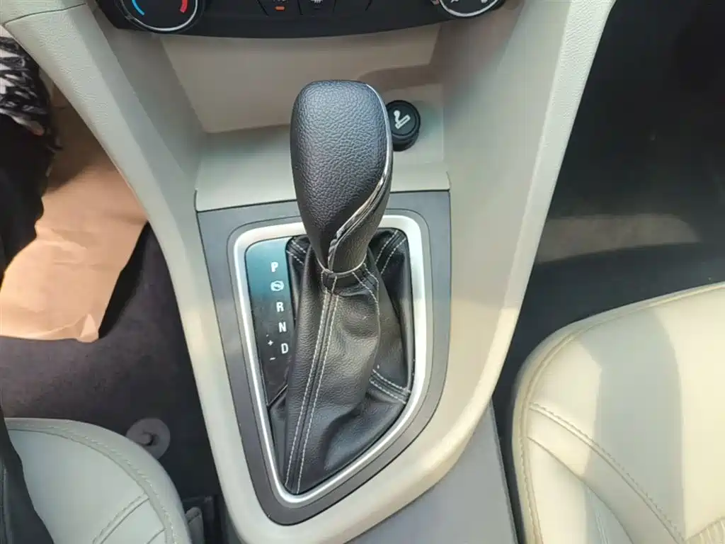 Buick Excelle 2017 15N Automatic Elite фото 14