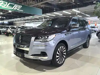 Lincoln Navigator