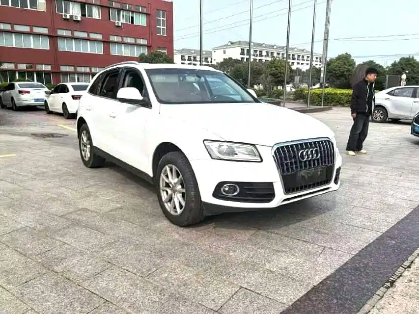 Audi Q5 2015 40 TFSI Progressive фото 2