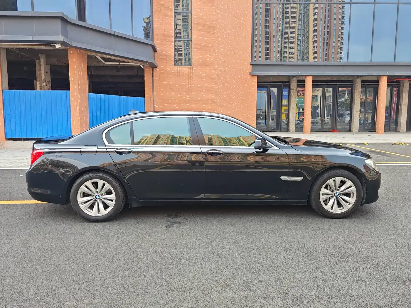 BMW 7 Series 2011 730Li Elegance фото 8