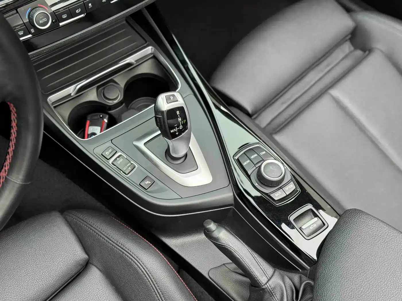 BMW 2 Series (Import) 2019 225i Convertible Coupe Sport Design Package фото 8