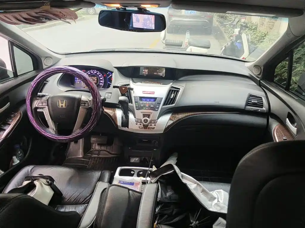 Photo 12 - Honda Odyssey