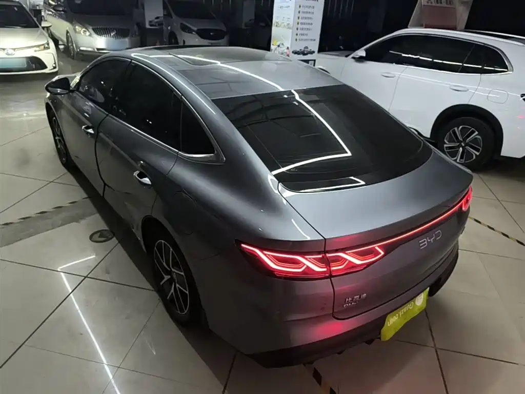 BYD Qin L 2024 DM-i 120KM Leading фото 5