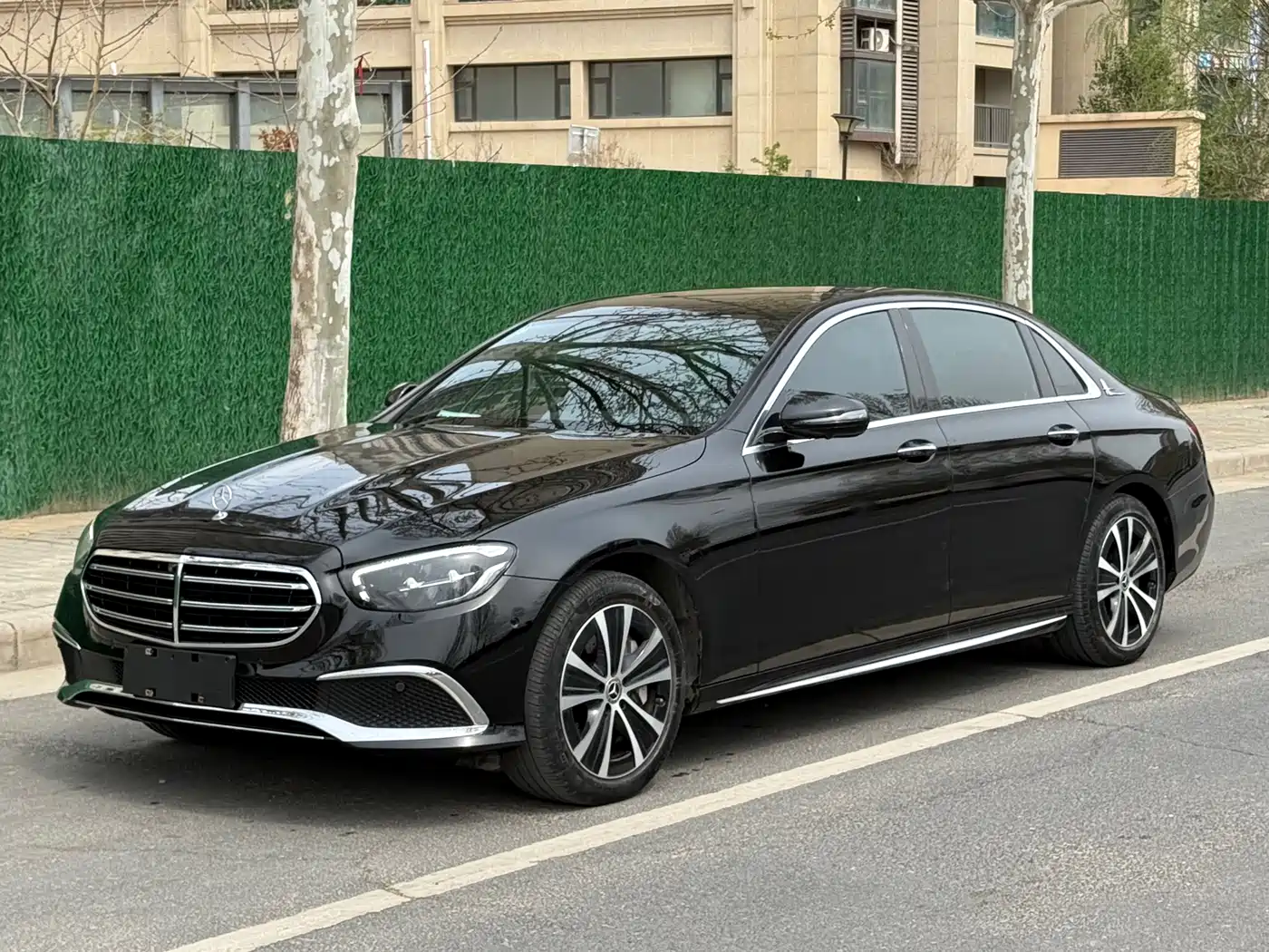 Mercedes-Benz E-Class New Energy 2022 E 350 e L Plug-in Hybrid Sedan