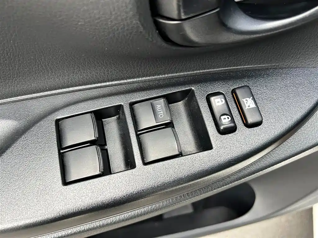 Toyota YARiS L Zhi Xuan 2021 1.5L CVT Leading Edition фото 7