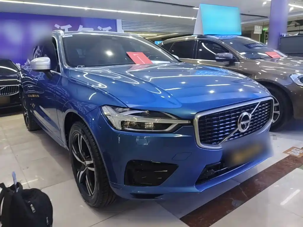 Фото 4 - Volvo XC60