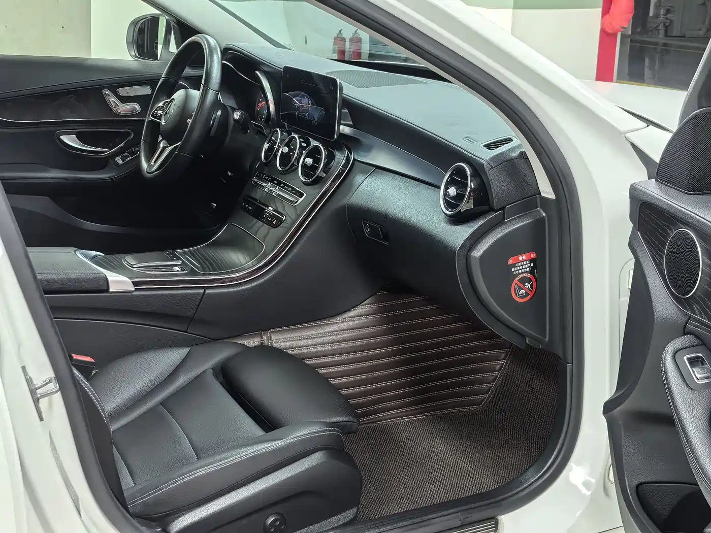 Mercedes-Benz C-Class 2019 C 260 L Sport фото 13