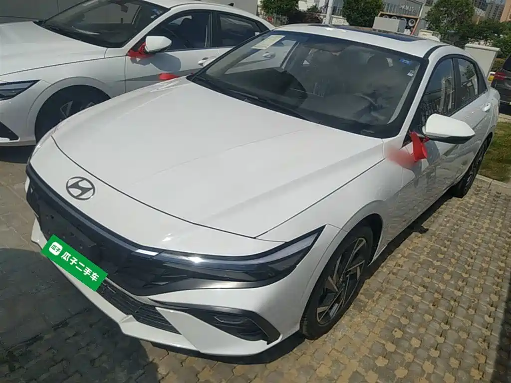Hyundai Elantra 2023 1.5L CVT GLX Elite Edition
