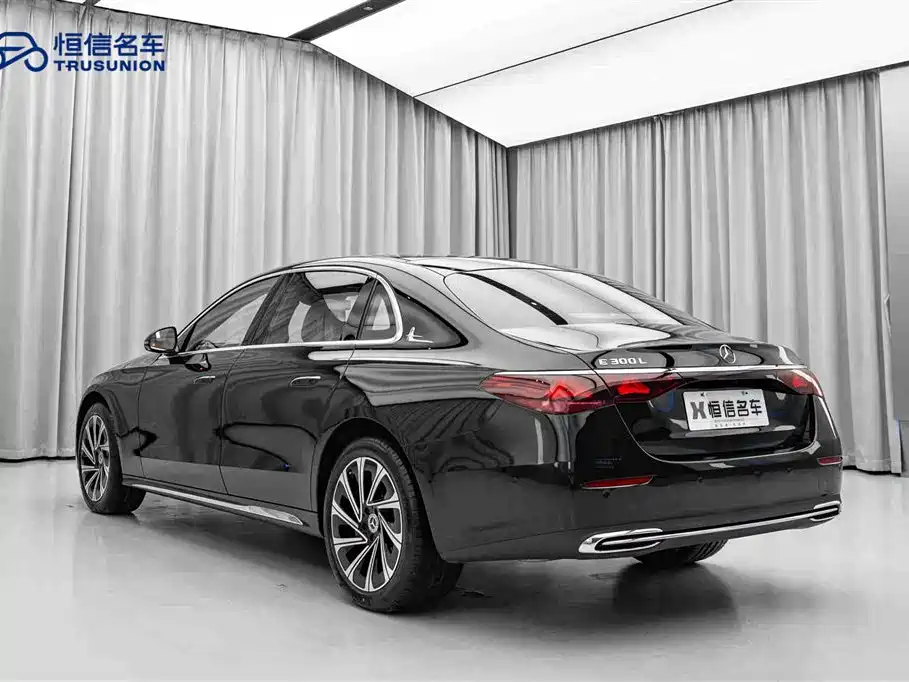 Mercedes-Benz E-Class 2024 Model E 300 L Luxury фото 7