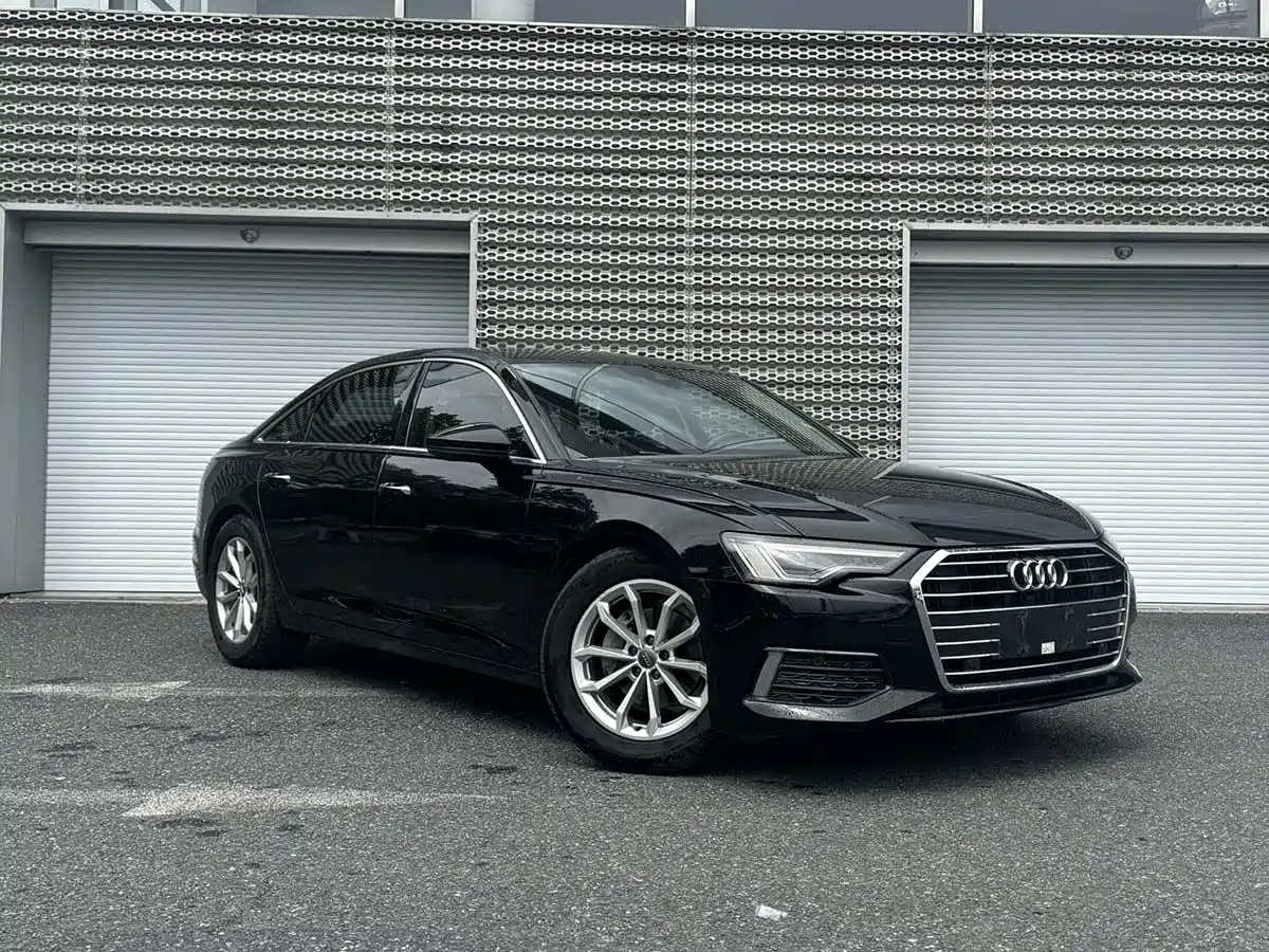 Audi A6L 2019 40 TFSI Luxury Elegance фото 3