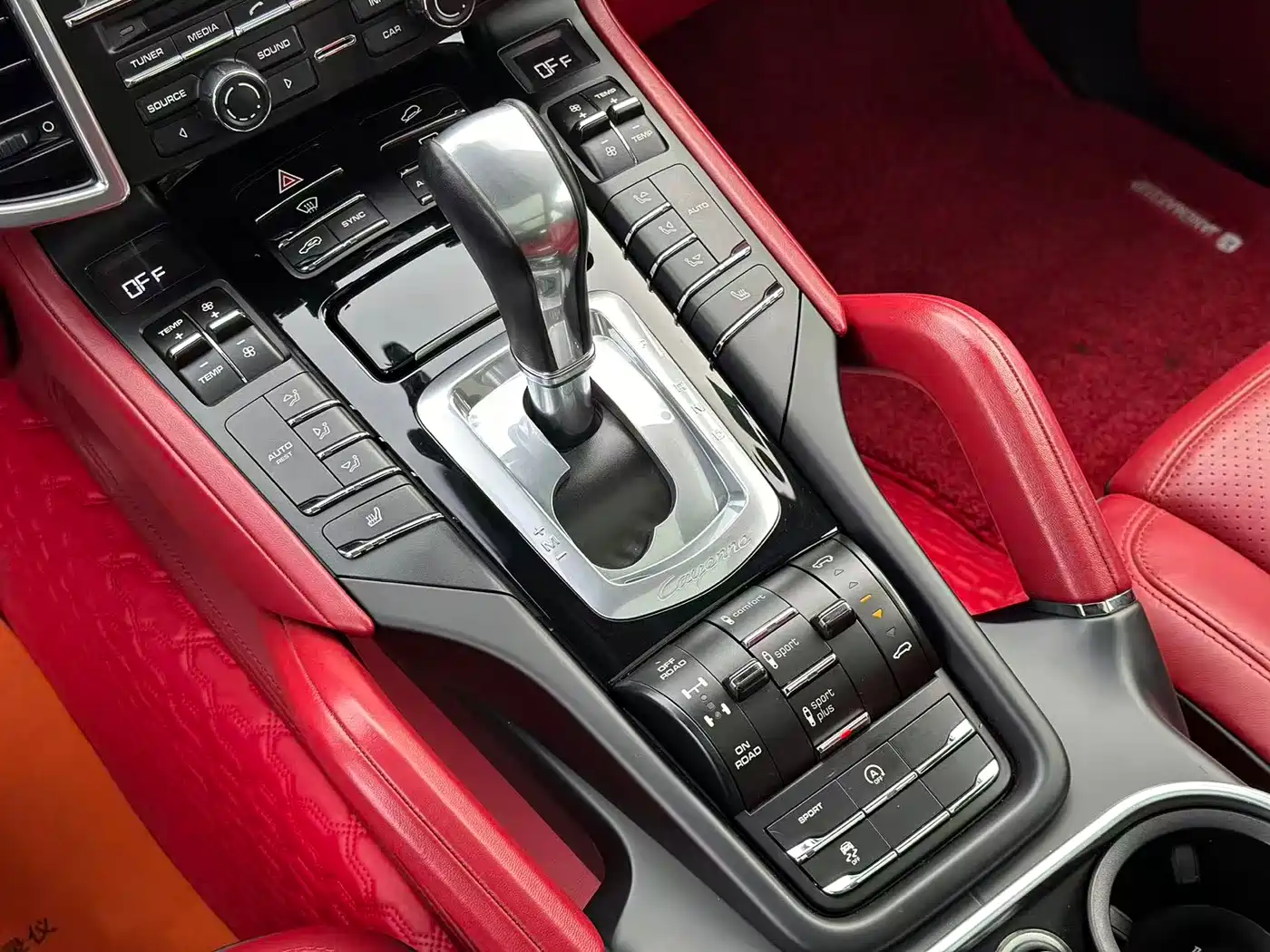Porsche Cayenne 2015 Cayenne 3.0T фото 13