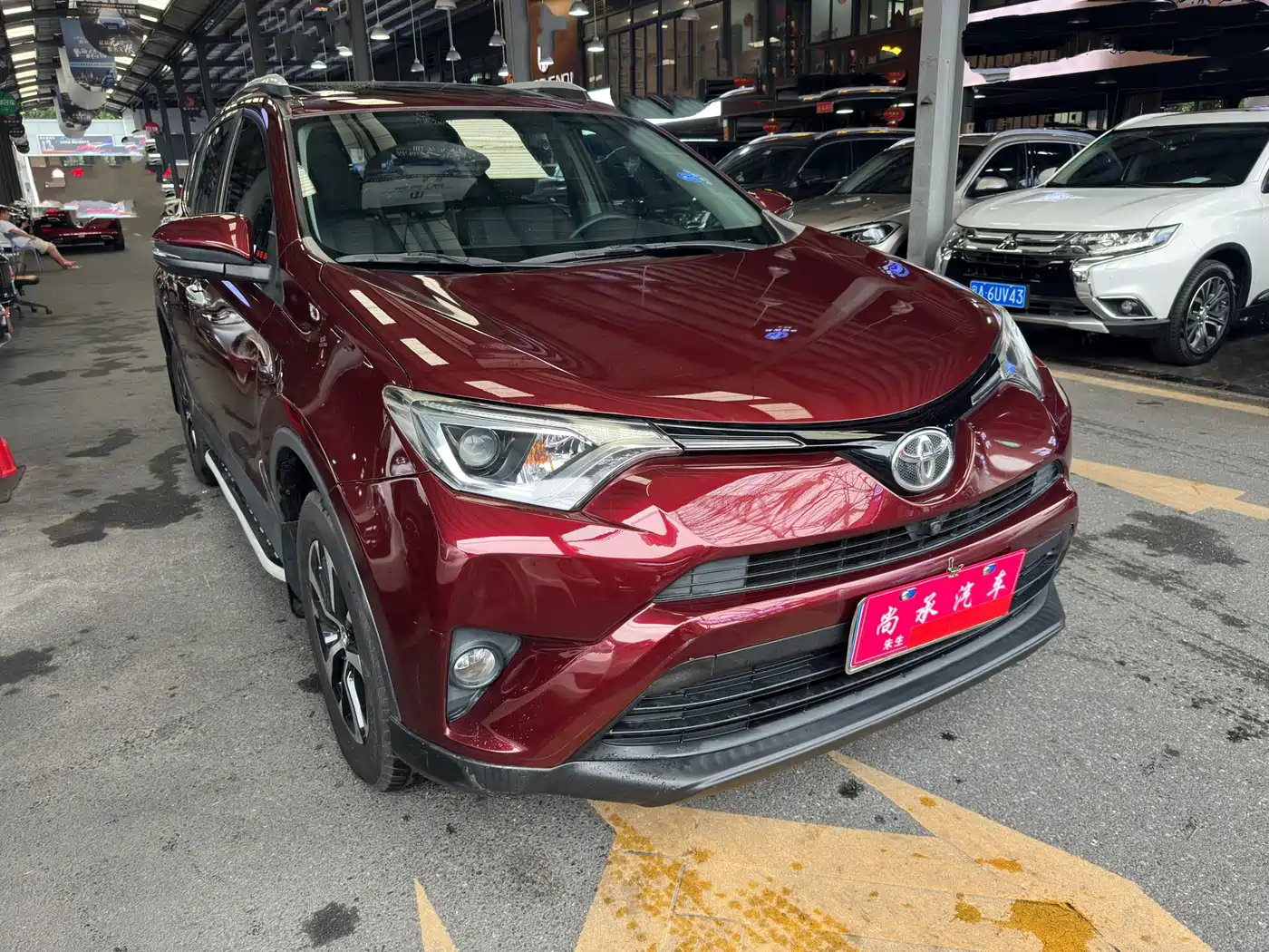 Toyota RAV4 Rongfang 2016 2.0L CVT 2WD Trend (China V) фото 2