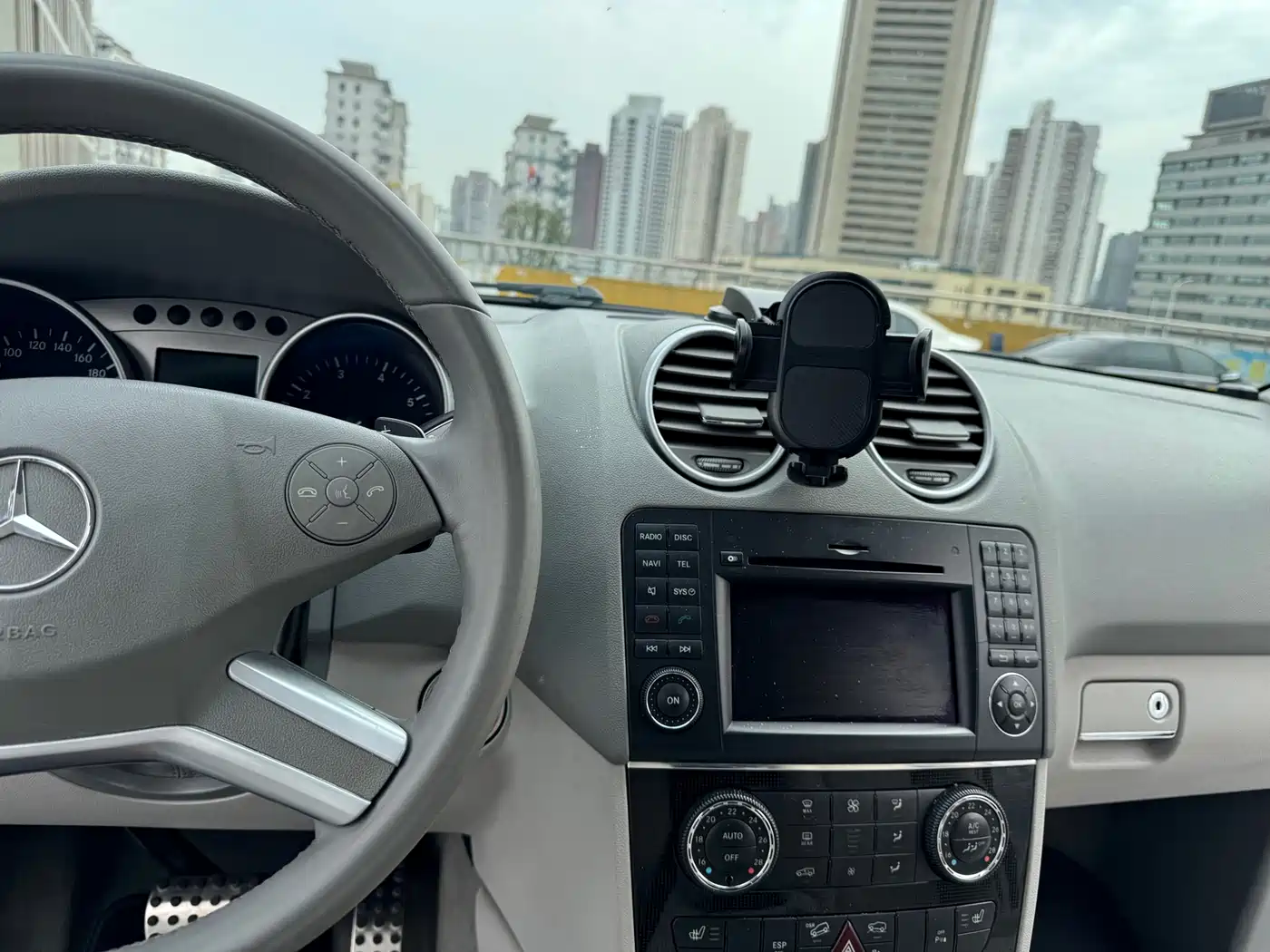 Mercedes-Benz M-Class 2010 ML 300 4MATIC фото 13