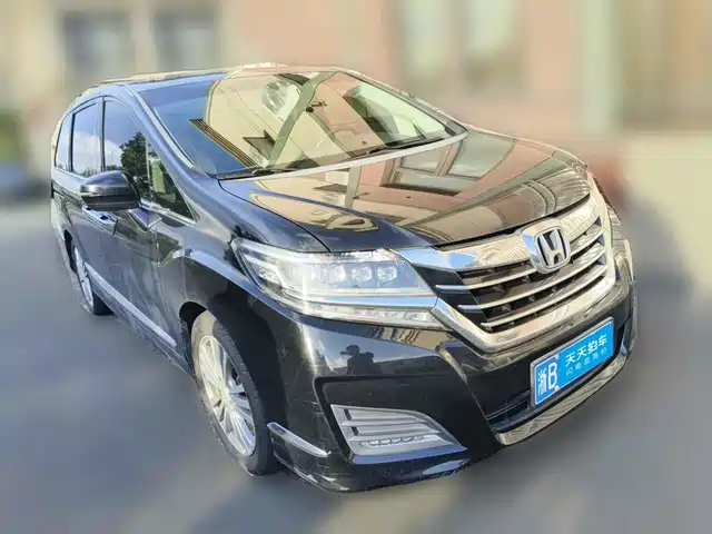 Honda Elysion 2016 2.4L Luxury Edition — фото 3