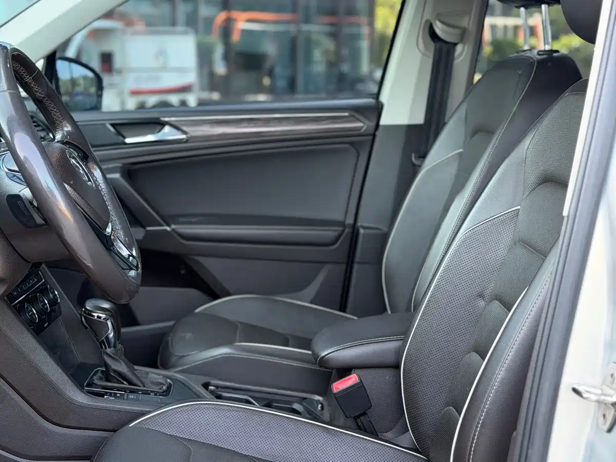 Volkswagen Tiguan L 2017 330TSI Automatic 2WD Flagship Edition фото 7