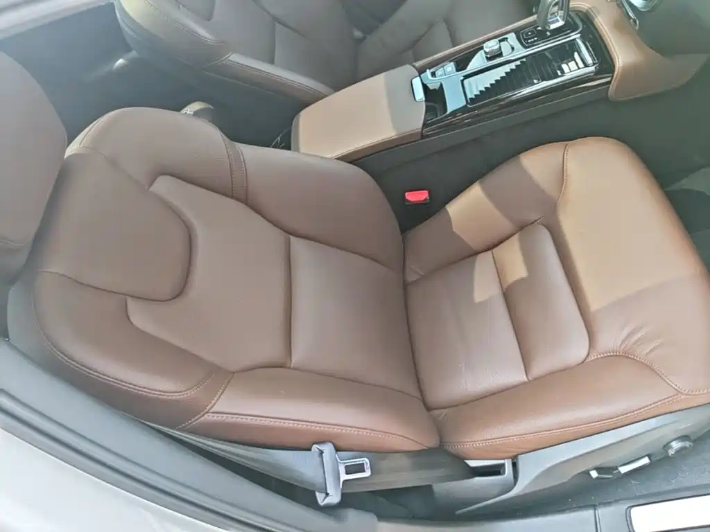 Volvo S60 Plug-in Hybrid 2022 2023 T8 AWD Long Range Smart Comfort Luxury Edition