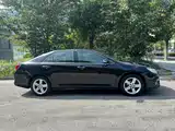 Фото 4 - Toyota Camry