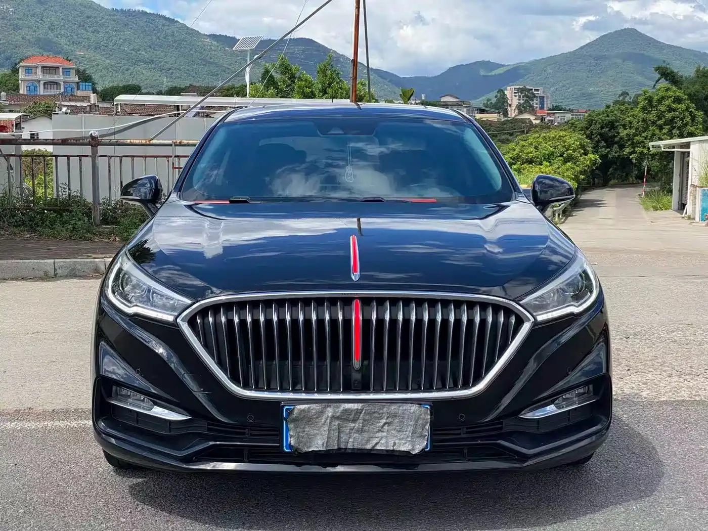 Hongqi H5 2020 1.8T Automatic Smart Connection Qi Enjoy Edition фото 2
