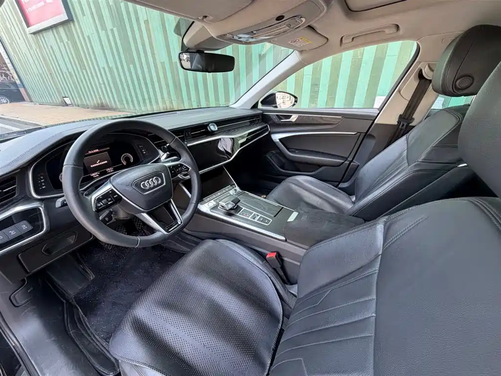 Audi A6L 2019 40 TFSI Luxury Elegance фото 3