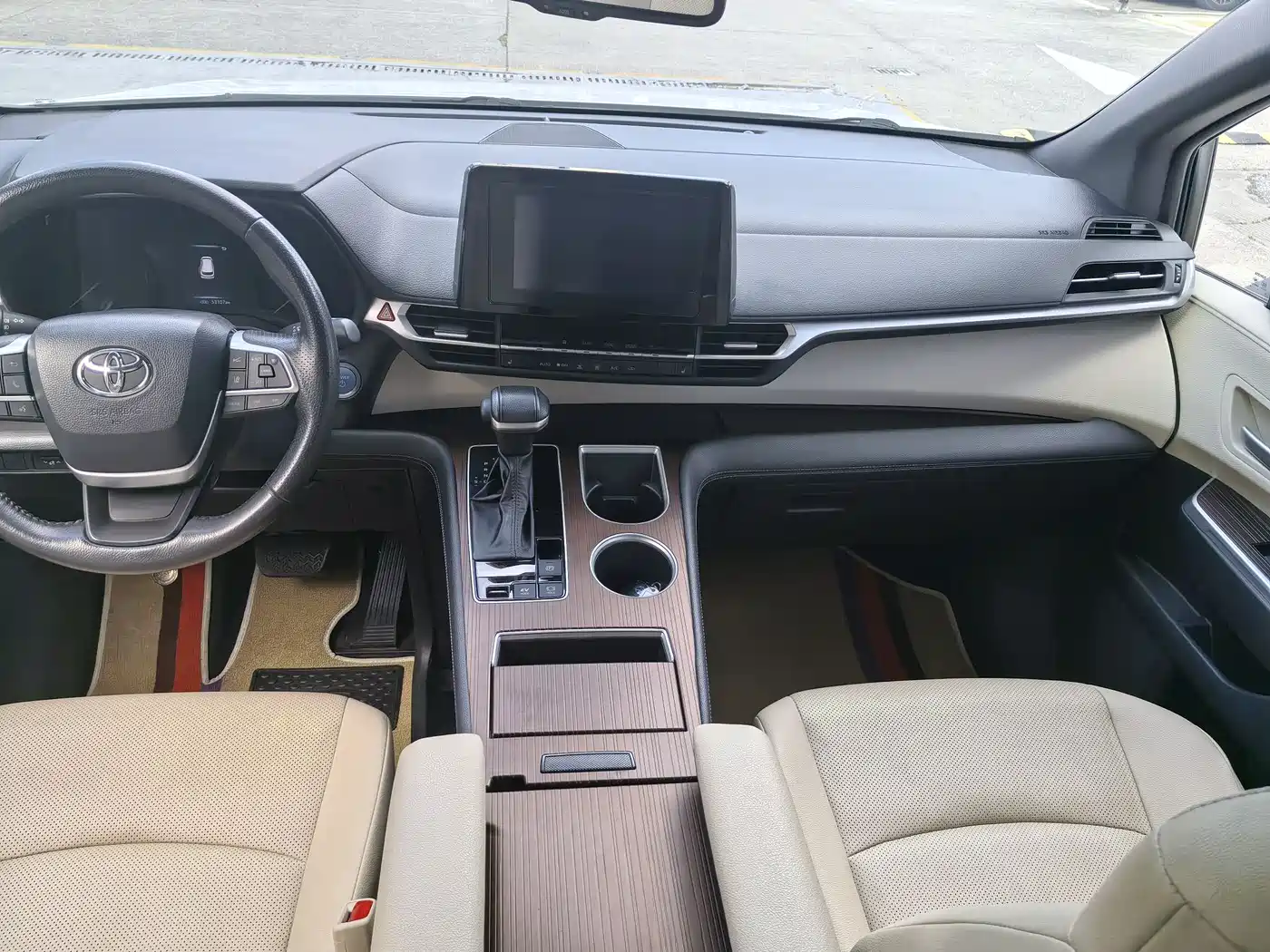 Toyota Sienna 2021 2.5L Hybrid Luxury Edition фото 10