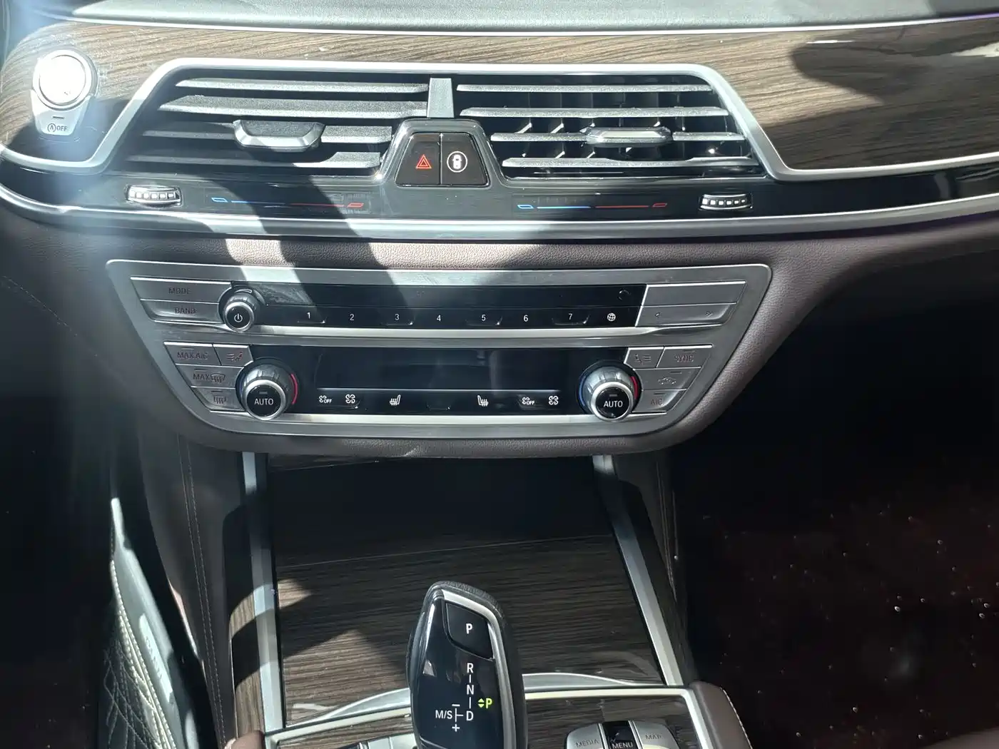 BMW 7 Series 2021 Model 730Li Luxury Package фото 9