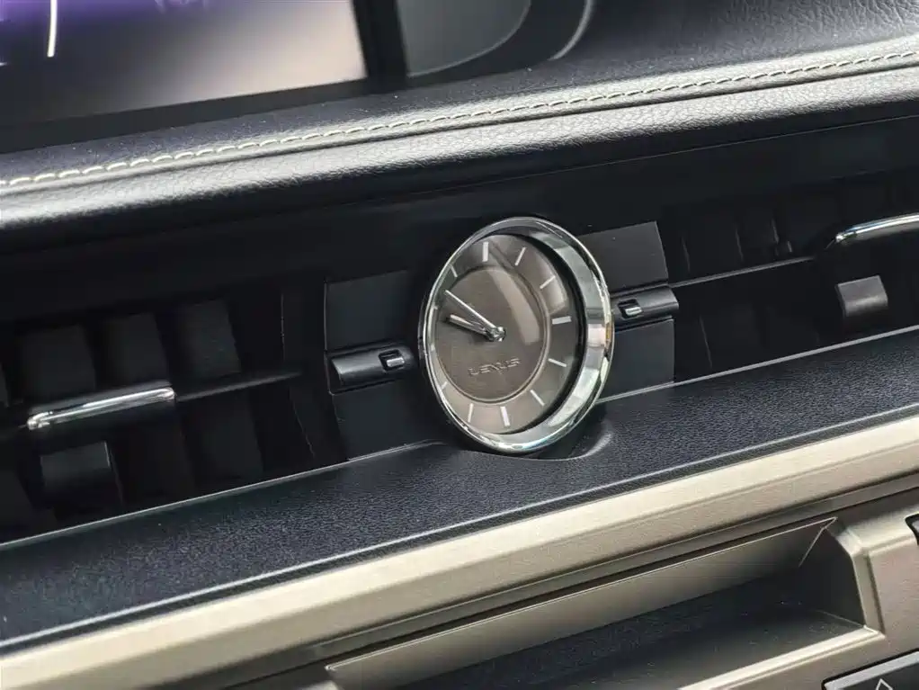 Lexus ES 2015 200 Elite Edition фото 12