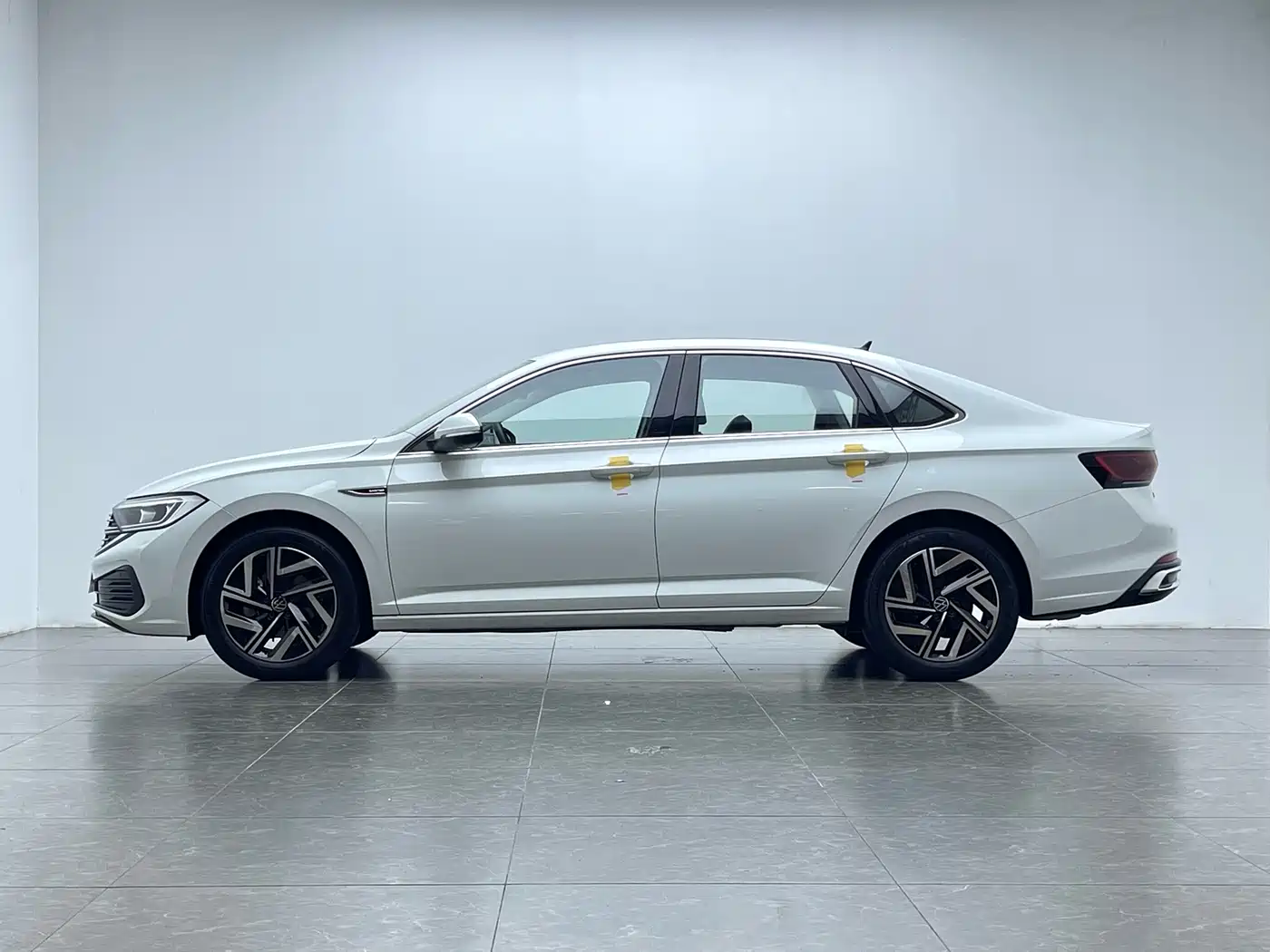 Volkswagen Sagitar 2024 300TSI DSG Surpass Edition фото 5