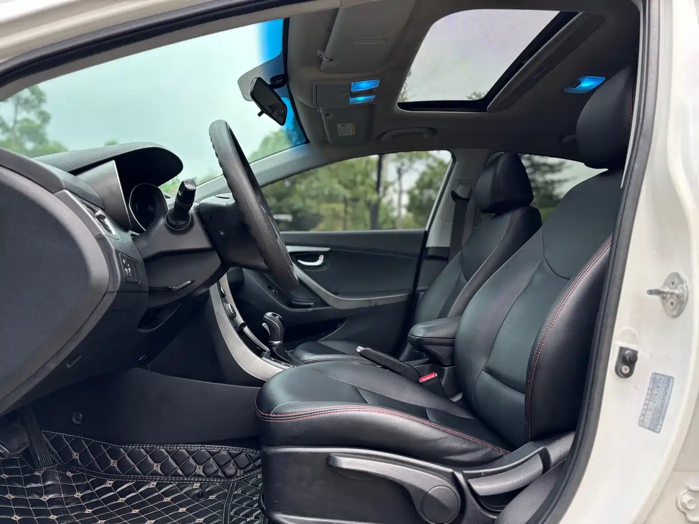 Hyundai Langdong 2015 1.6L Auto Premium фото 9