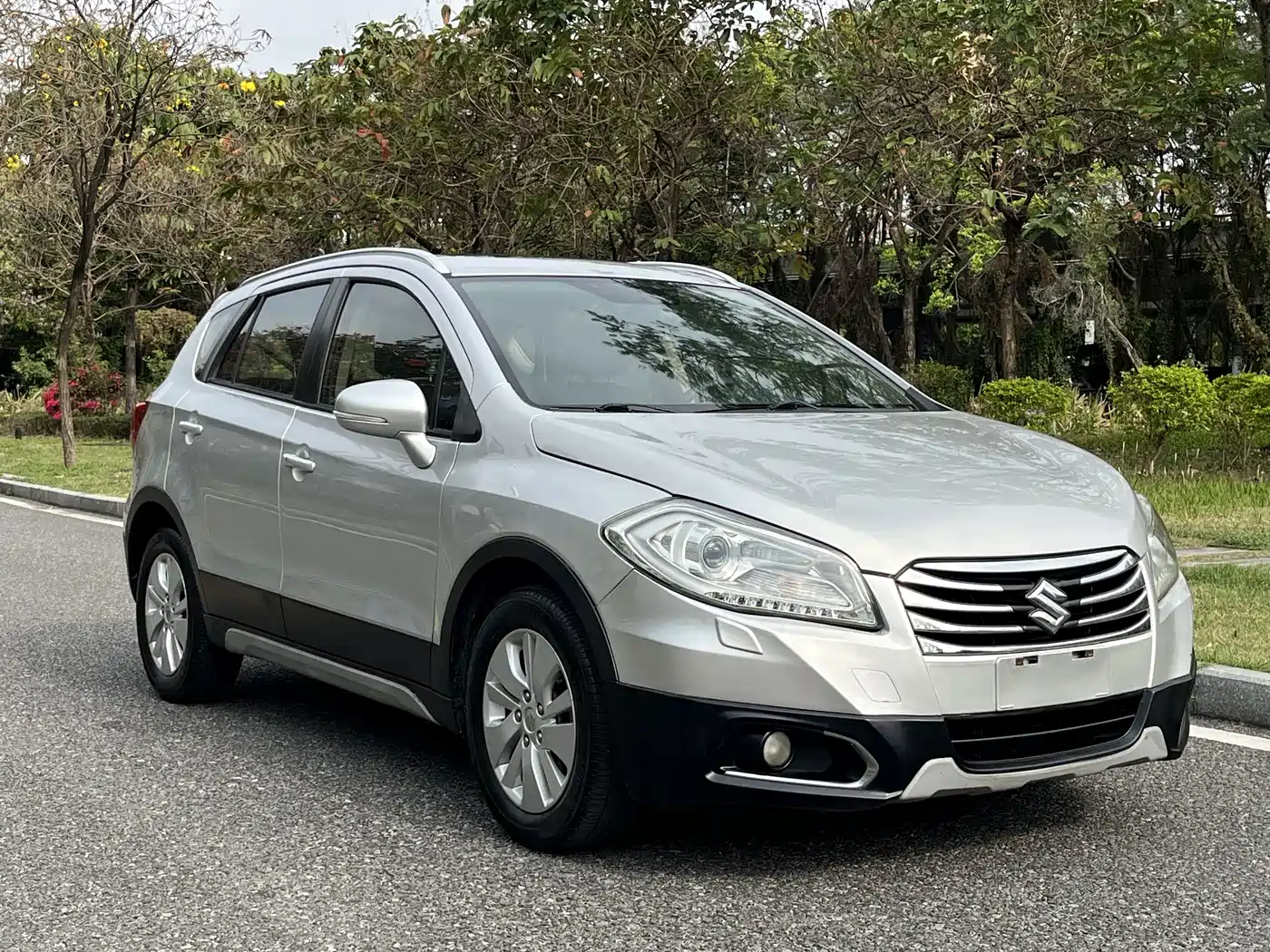 Suzuki SX4 S-Cross 2016 2014 1.6L CVT 2WD Elite