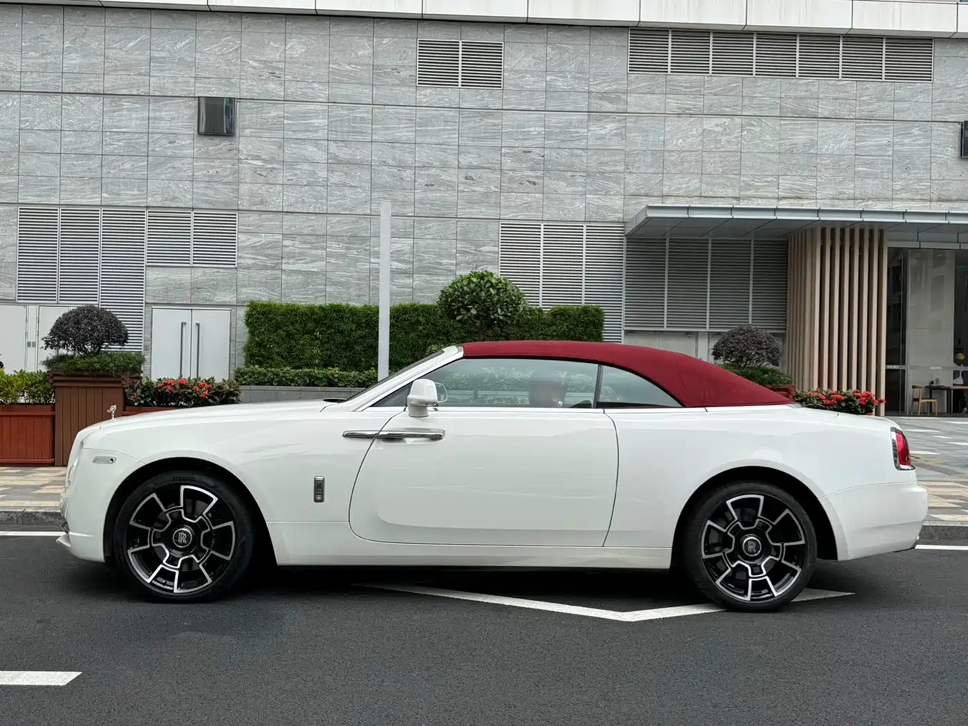 ROLLS-ROYCE YAO YING