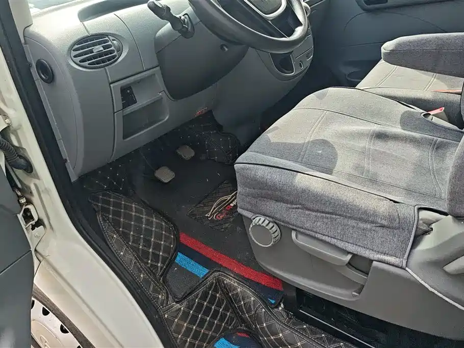 SAIC MAXUS XINTU V80