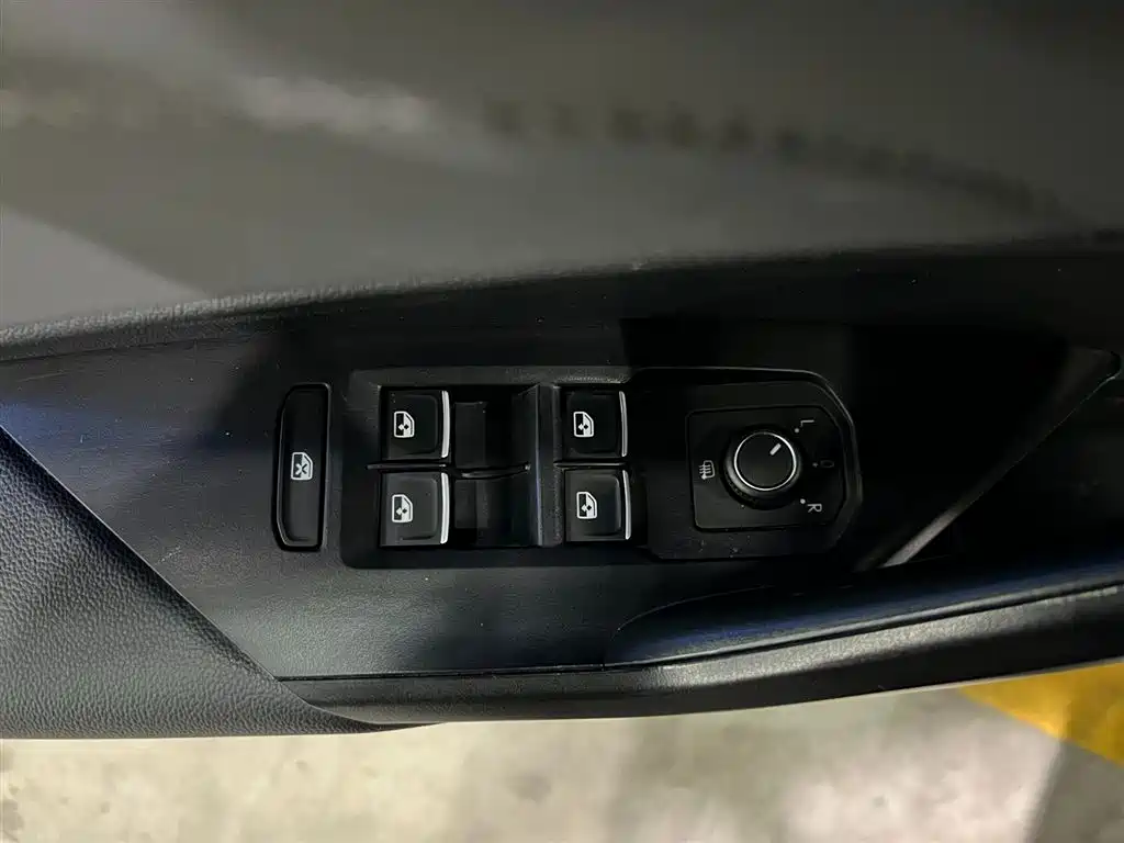 Volkswagen Sagitar 2023 280TSI DSG Beyond Lite фото 9