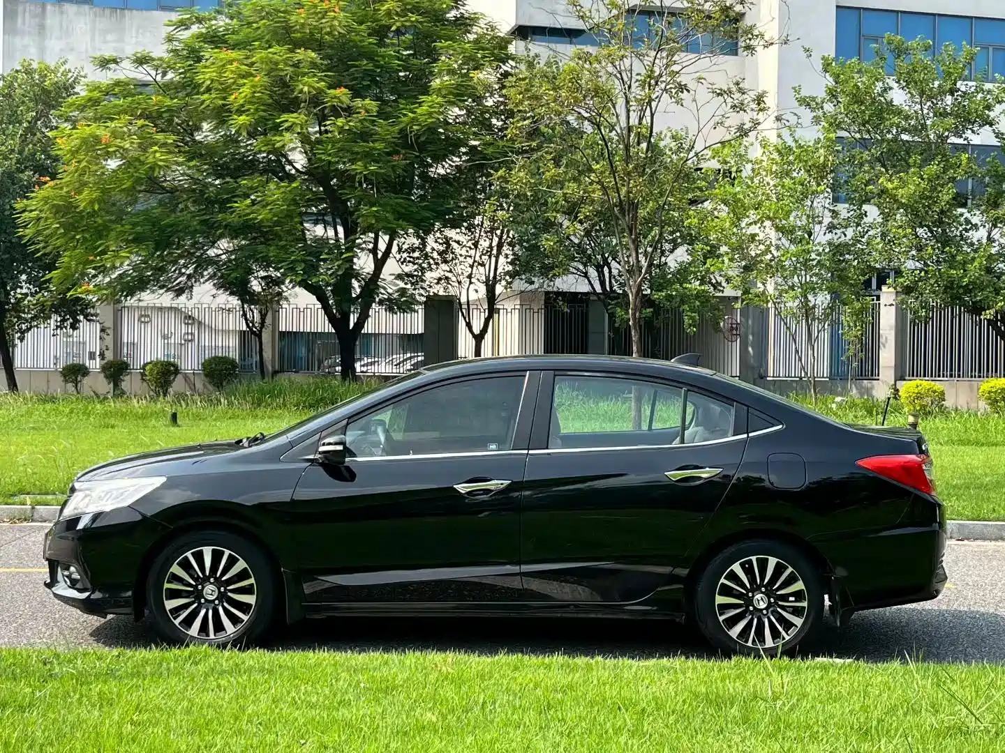 Фото 4 - Honda Crider