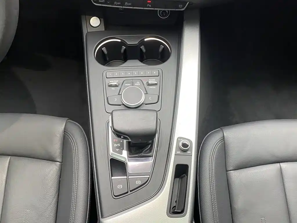 Audi A5 (Import) 2019 Sportback 40 TFSI Fashion фото 21