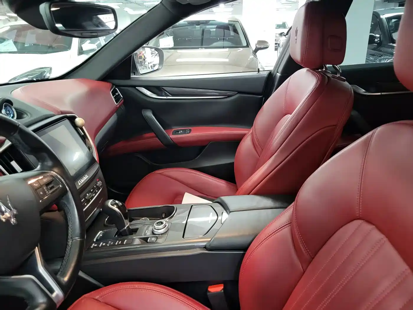 Фото 6 - Maserati Ghibli