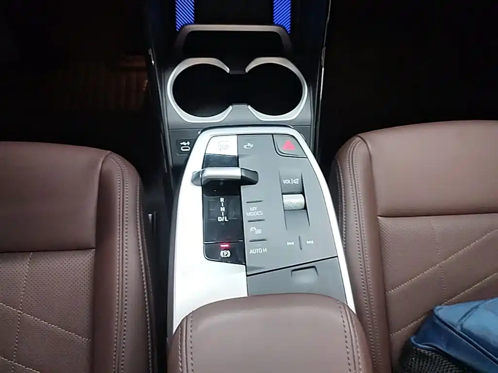 BMW X1 2023 sDrive25Li X Design Package фото 14